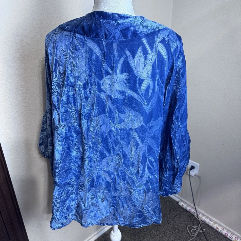 NEW Navy Blue  Kimono World Market Velvet Burnout Open Jacket Wrap One Size NWT